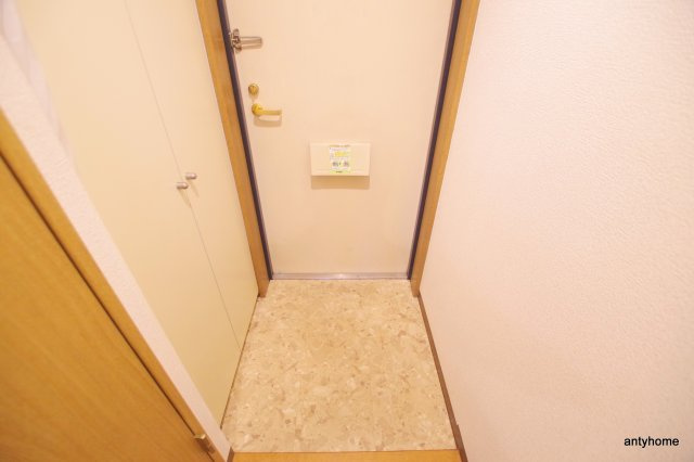 エスリード堂島　仲介手数料無料の玄関