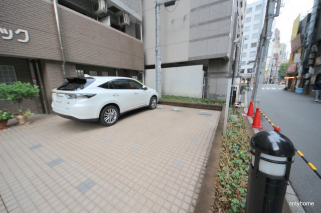 エスリード堂島　仲介手数料無料の駐車場