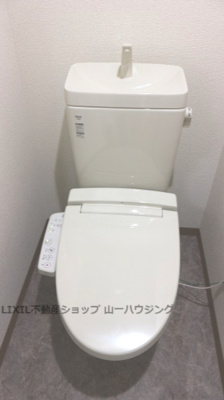 【トイレ】 | モンターナ岩槻東町 | 洗浄便座付トイレ
