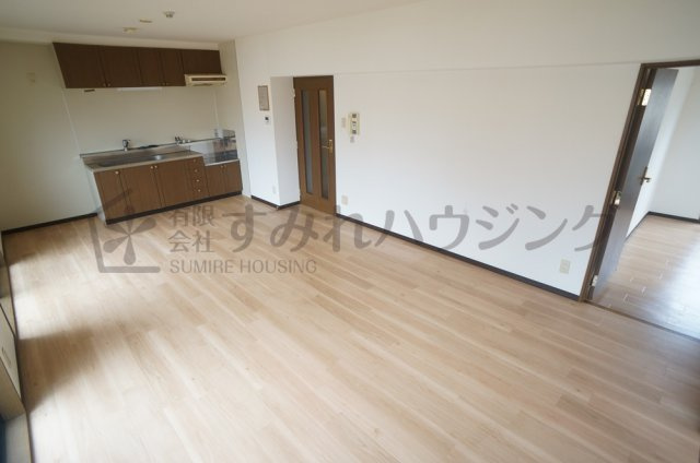 ＴＭ14の居間・リビング|参考、同建物・同間取りの号室