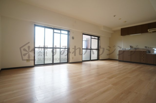 ＴＭ14の居間・リビング|参考、同建物・同間取りの号室