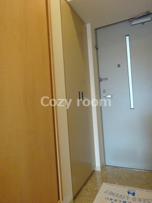 【収納】 | ドゥーエ江坂Ⅱ | シューズボックスです