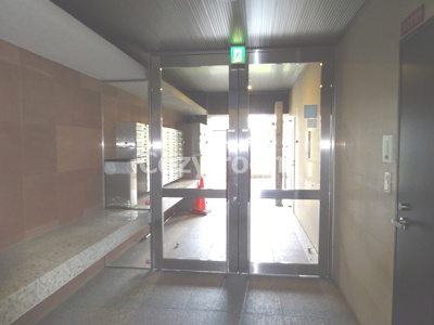 【エントランス】 | ドゥーエ江坂Ⅱ | 毎日通るエントランスはこのようになっています