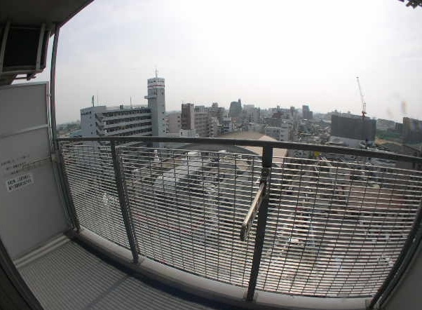 八戸ノ里ＨＩＲＯビルのバルコニー