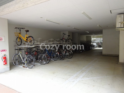 【その他共用部分】 | グレンパーク江坂Ⅱ | 自転車置き場です