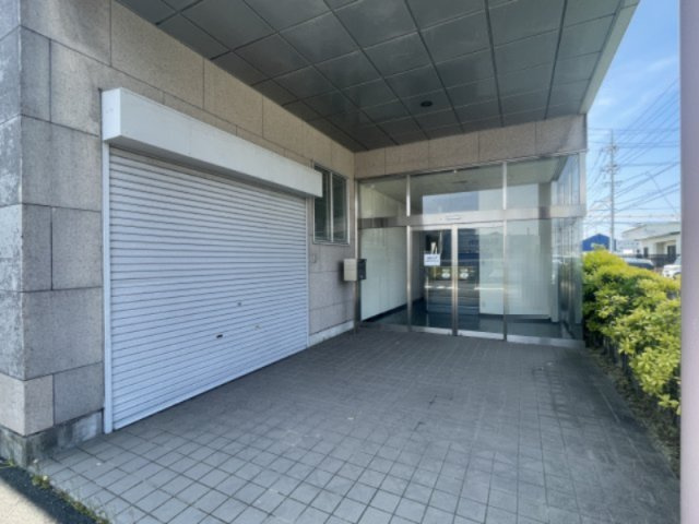 篠ケ瀬町貸事務所・倉庫・作業所のエントランス