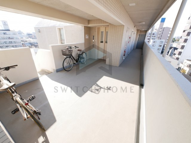 【その他共用部分】 | メゾン・ド・成屋大阪 | 共用廊下