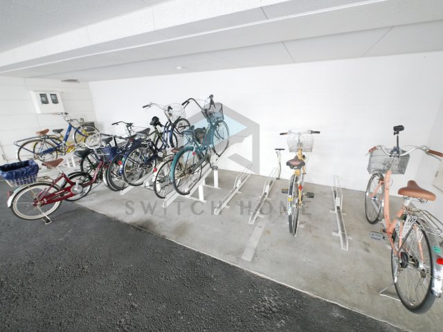 【その他共用部分】 | メゾン・ド・成屋大阪 | 駐輪場です