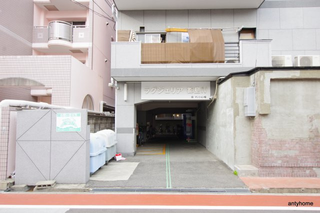 ラグジェリア都島Ⅳ　仲介手数料無料のエントランス
