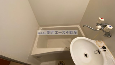 【浴室】 | レオパレスルサルカ