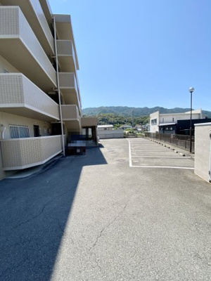 【駐車場】 | ハウスリットⅢ