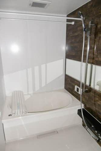 ブランチの浴室