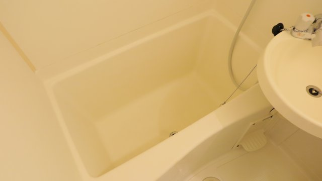 ライズ芦原橋の浴室