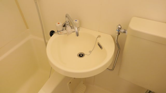 ライズ芦原橋の洗面所