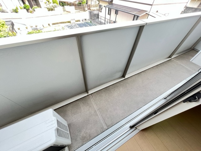 アンジュールのバルコニー