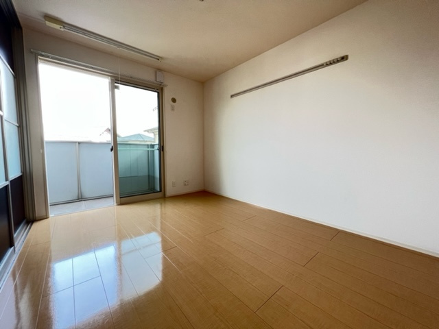 アンジュールの洋室