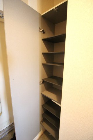 コモド元住吉の収納