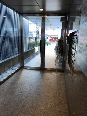 シティプラザ大久保のロビー