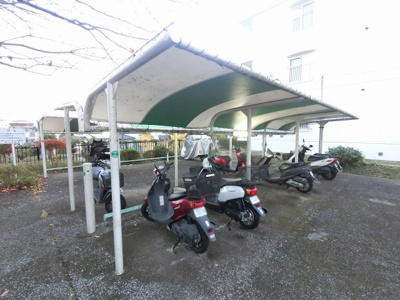 【その他共用部分】 | 磯子レインボーハイツ3-3号棟 | バイク置場です。