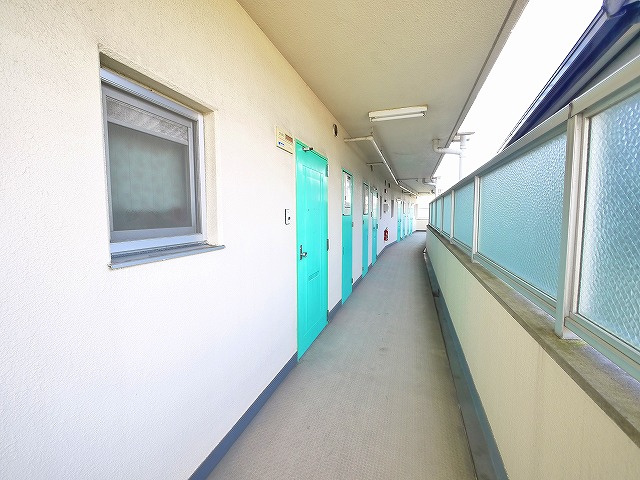 南京終岡田マンションⅠのエントランス|綺麗なエントランスです。