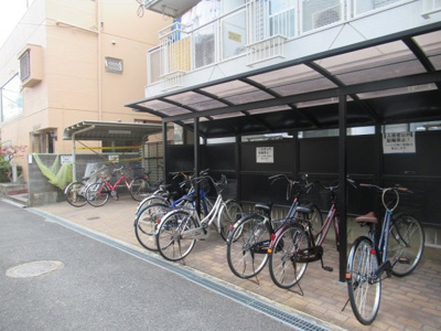 【その他】 | メゾン朝日八戸ノ里（八戸ノ里賃貸） | 駐輪場です