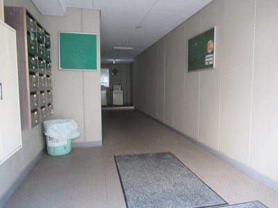 【ロビー】 | メゾン朝日八戸ノ里（八戸ノ里賃貸） | 建物の内部です