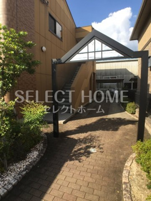 【エントランス】 | グランピュア | 落ち着いたエントランスです