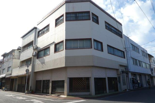 児島味野２丁目事務所付き店舗の外観