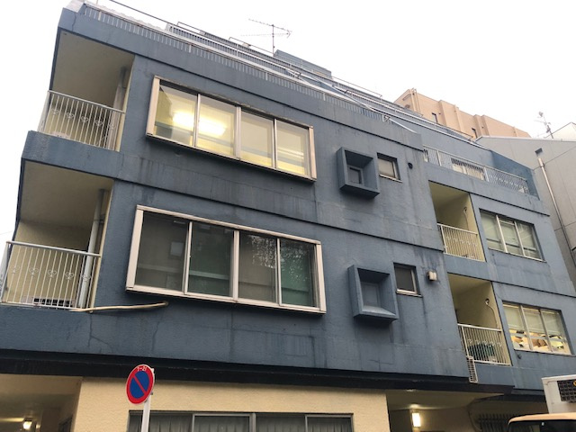 シャトー佐和ビルの外観