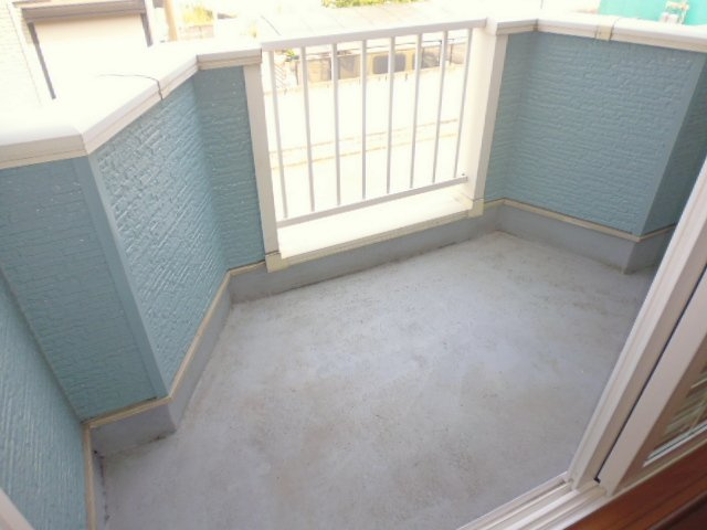 Ｃｒｅｓｔａｌｌ　ブルーベリーのバルコニー