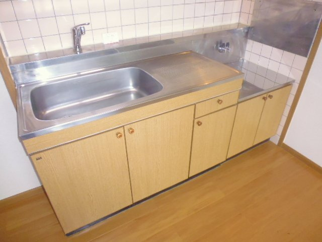 Ｃｒｅｓｔａｌｌ　ブルーベリーのキッチン