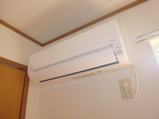 Ｃｒｅｓｔａｌｌ　ブルーベリーの設備|エアコン