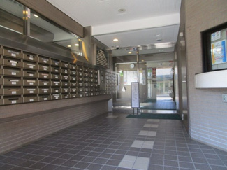 【エントランス】