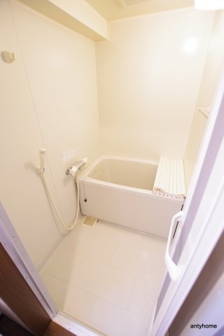 第13関根マンション　仲介手数料無料の浴室