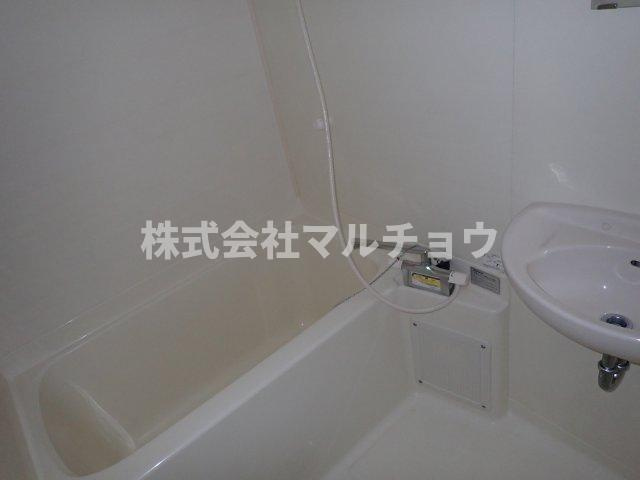 casa carinaの浴室|きれいなお風呂です