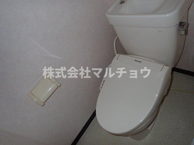 casa carinaのトイレ|ゆったりとした空間のトイレです