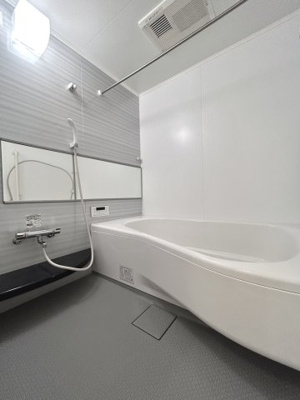 【浴室】 | セジュール四季B棟 | ※同物件　別部屋写真です。
