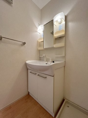 【洗面所】 | セジュール四季B棟 | ※同物件　別部屋写真です。