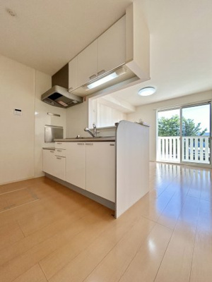 【居間・リビング】 | セジュール四季B棟 | ※同物件　別部屋写真です。