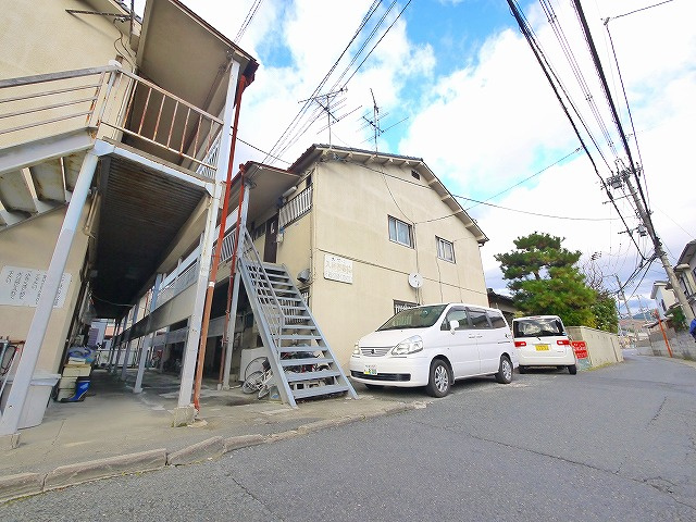 大宮荘の外観