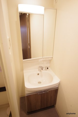 SHOKEN Residence大阪都島(旧：ララプレイス都島プリエ) 仲介手数料無料の洗面所
