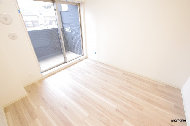 SHOKEN Residence大阪都島(旧：ララプレイス都島プリエ) 仲介手数料無料の居間・リビング