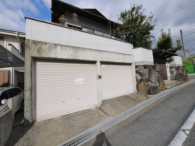 神功戸建(事業用)の駐車場