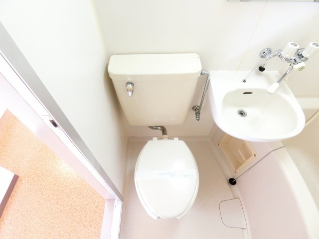 ピソ・デ・ホベンのトイレ