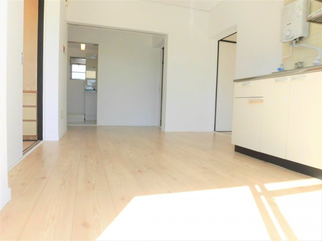 ヴィラナリー安八A棟の居間・リビング|イメージ写真