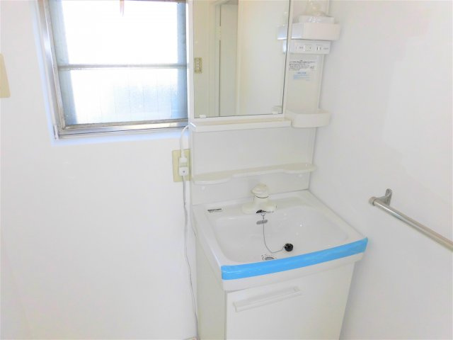 ヴィラナリー安八A棟の独立洗面台|イメージ写真