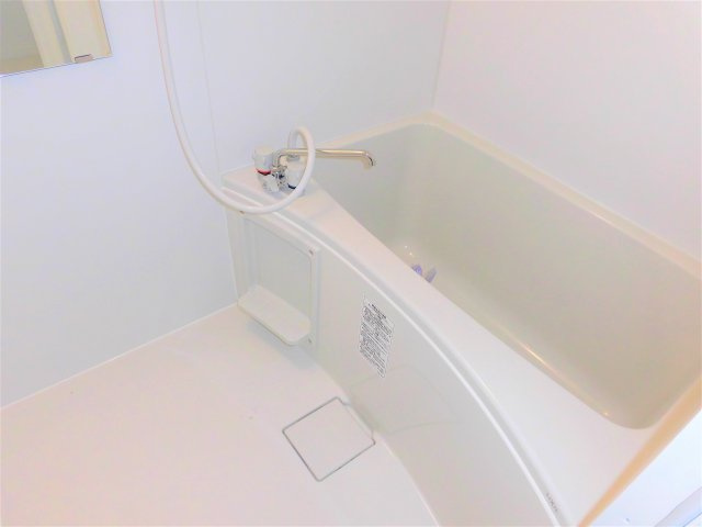 ヴィラナリー安八A棟の浴室|イメージ写真