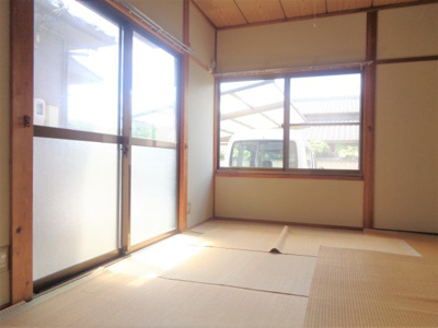 【居間・リビング】 | 佐藤貸住宅 | 和室6帖