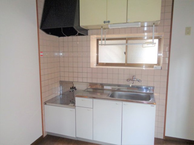 【キッチン】 | 佐藤貸住宅 | 吊戸棚付き　