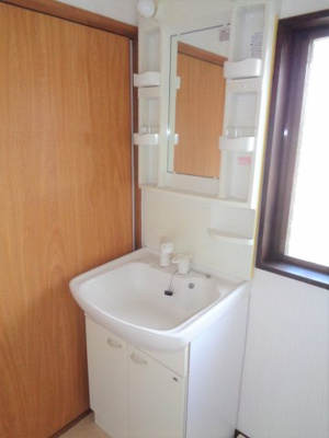 【洗面所】 | 佐藤貸住宅 | 洗髪洗面化粧台